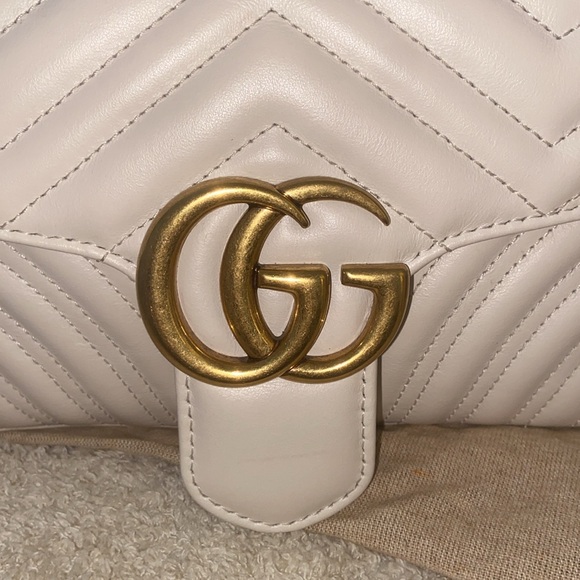 GG MARMONT SMALL SHOULDER BAG - Picture 6 of 11